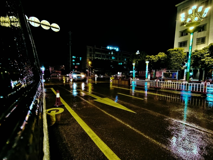 秋雨连绵