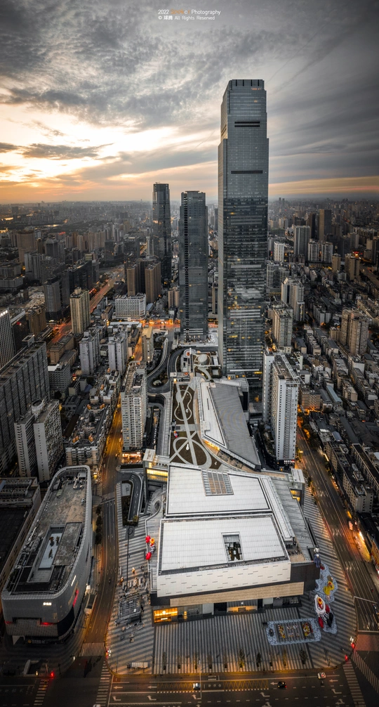 许多高楼大厦的大城市