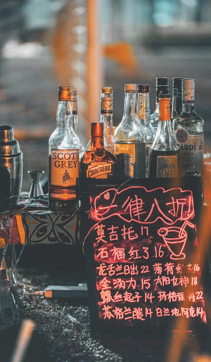 我们的生活病了，可我们依然爱它。