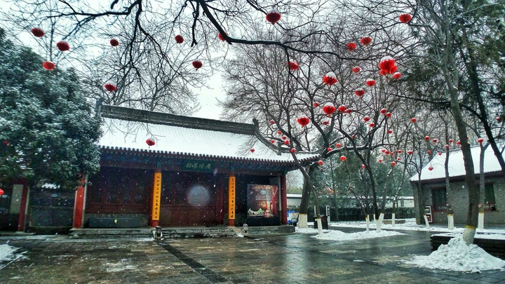 雪后的小雁塔