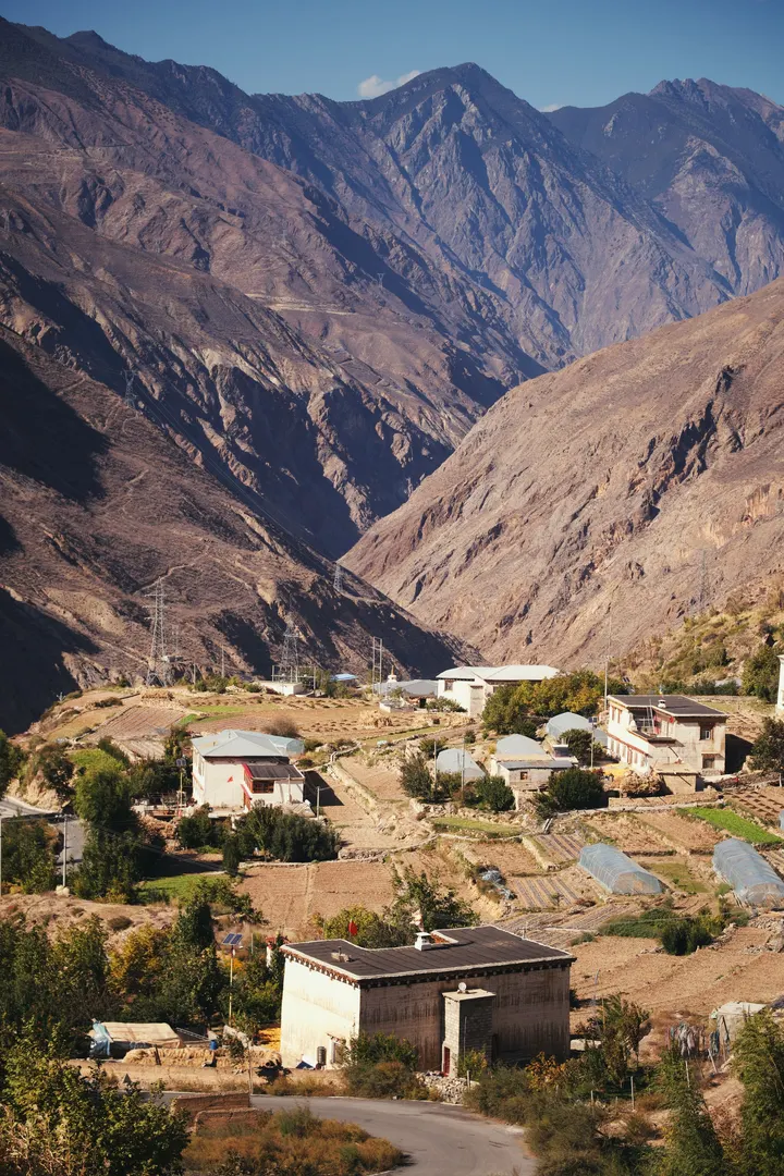 大山中的小村庄