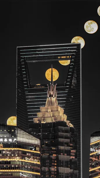 夜晚的城市 满月
