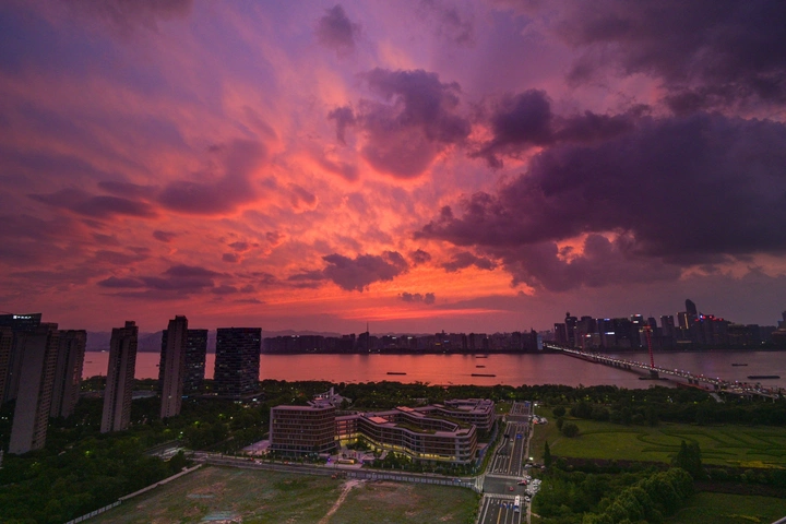 5.28的杭州晚霞