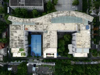 城市中的一座庄园的空中视角