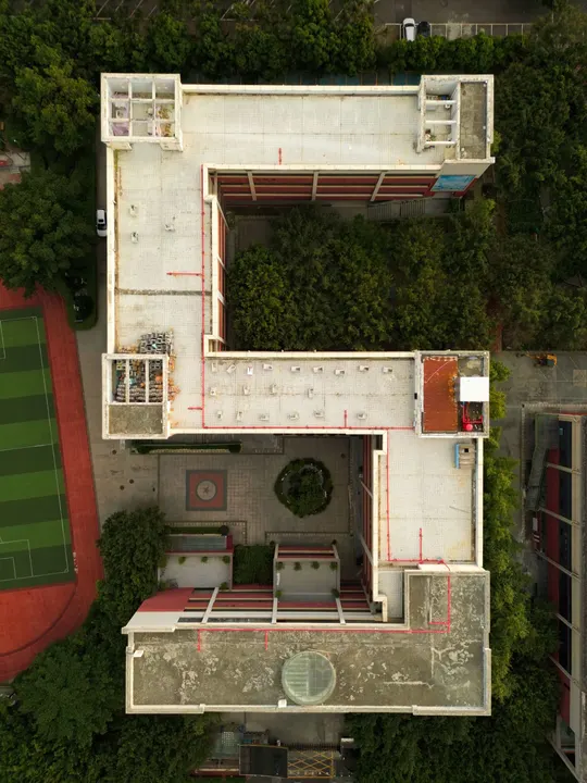 该住宅的平面图从上方展示。