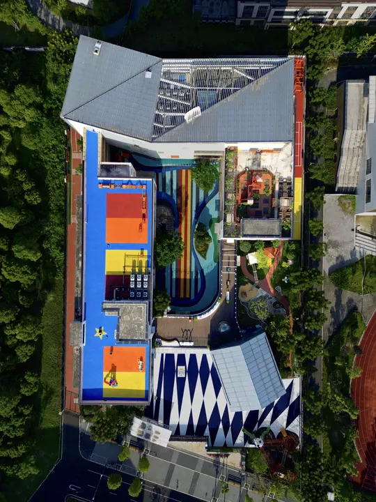 空中视角房屋及其周围建筑