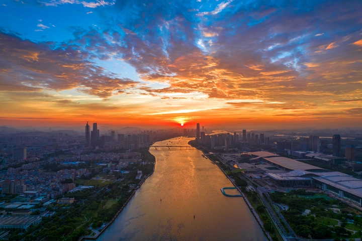 城市日出?