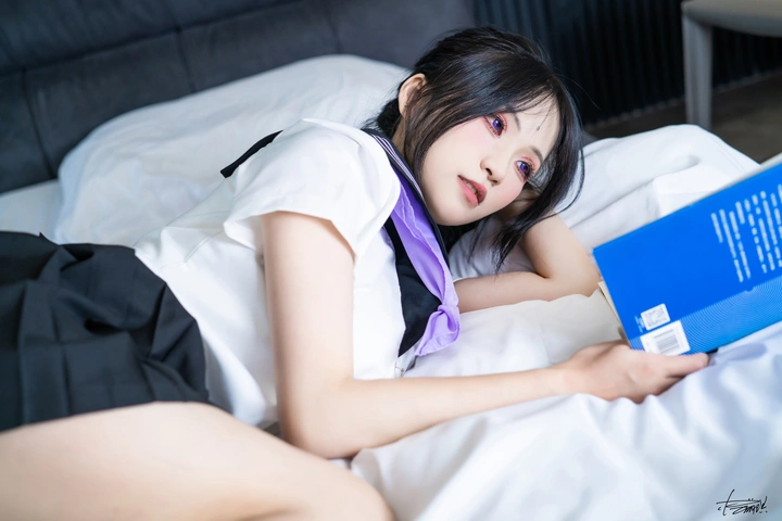 【JK制服】与书的小确幸