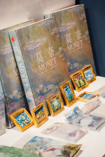 展示的画作和图片的集合