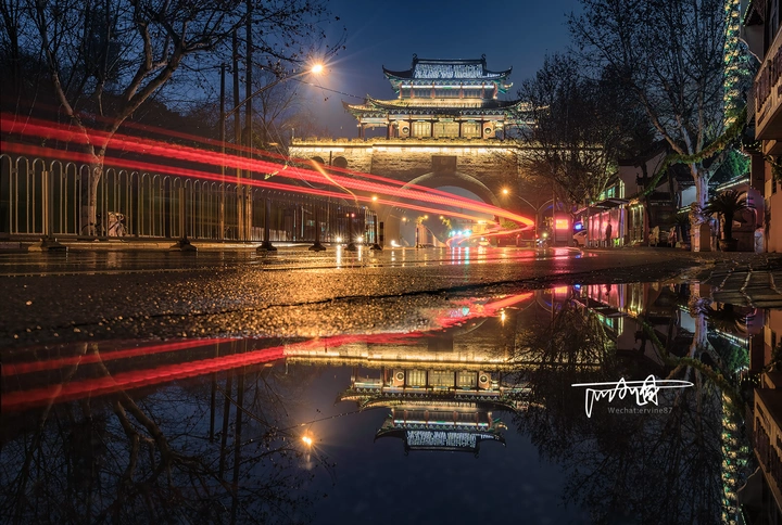 雨夜铁门关