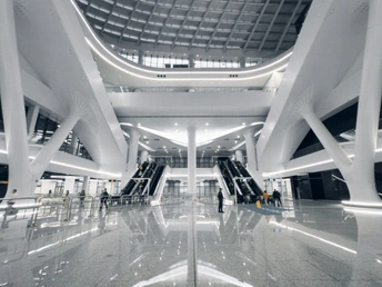 机场航站楼内部 照片由<人名>拍摄