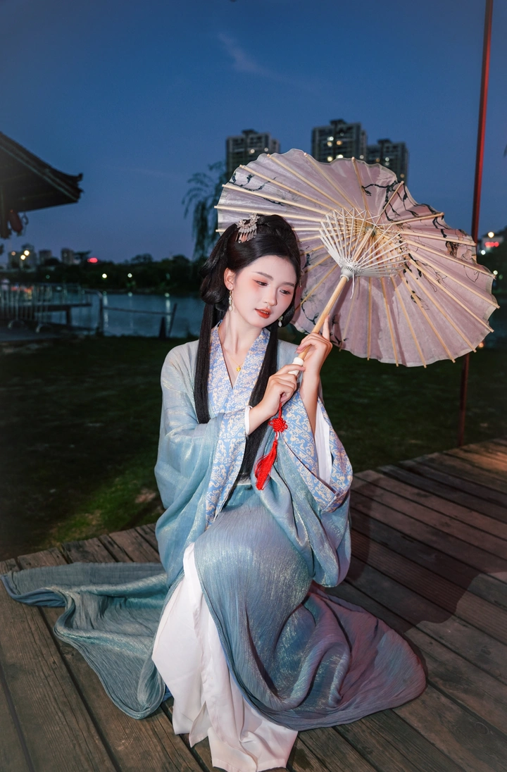 慕光流转
