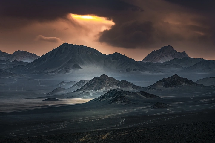 黑都山