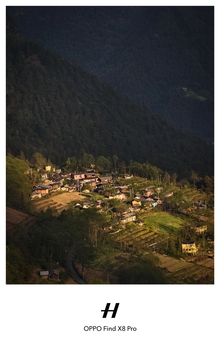 《小村之恋》