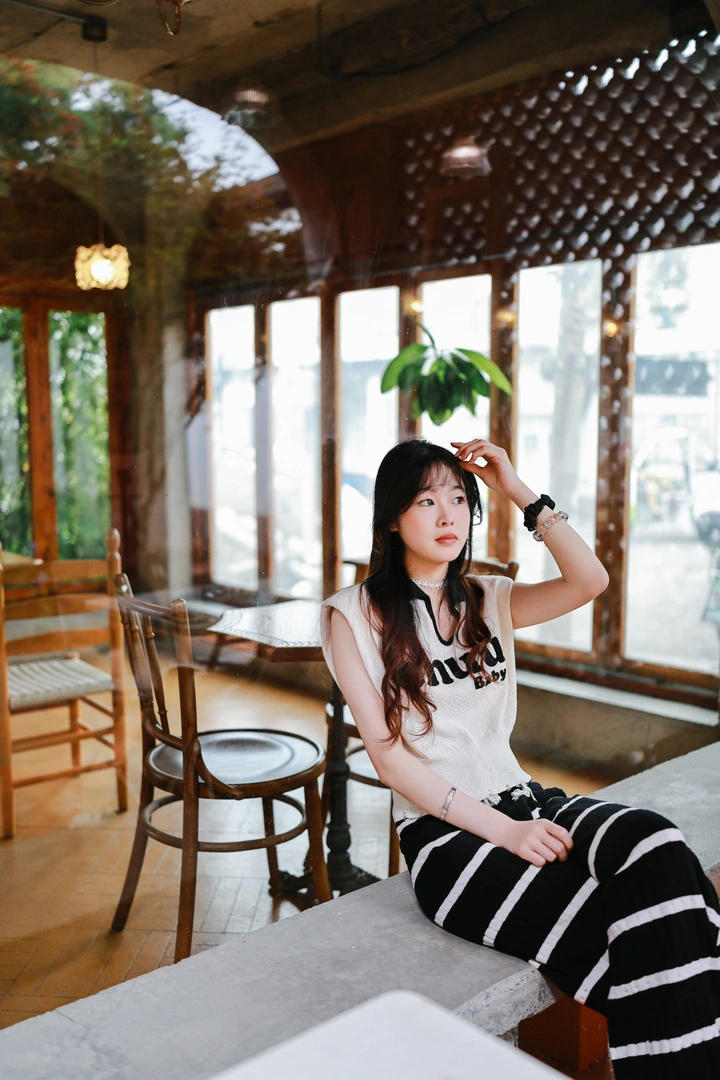 少女写真，苏州沧浪亭旁边的咖啡店