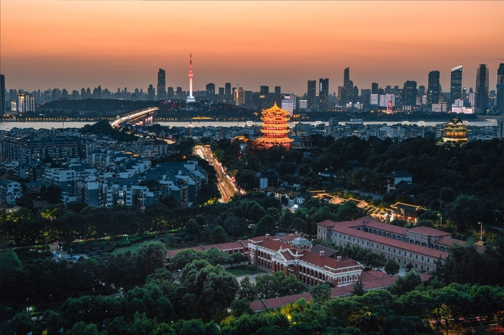武汉最标志性的四个地标同框
