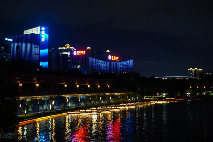 千灯湖的夜