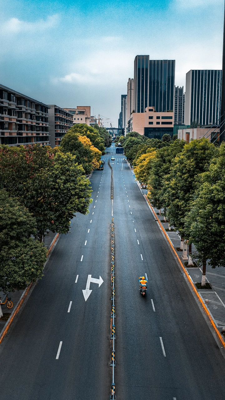 静态成华
