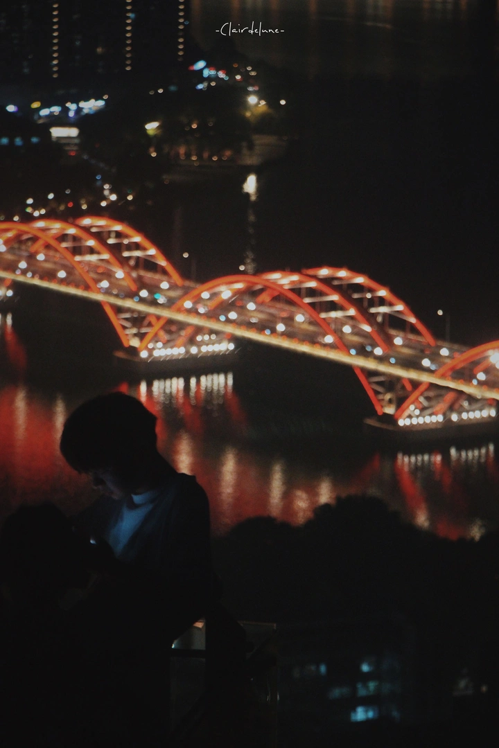 摇摇晃晃的人间·夜色