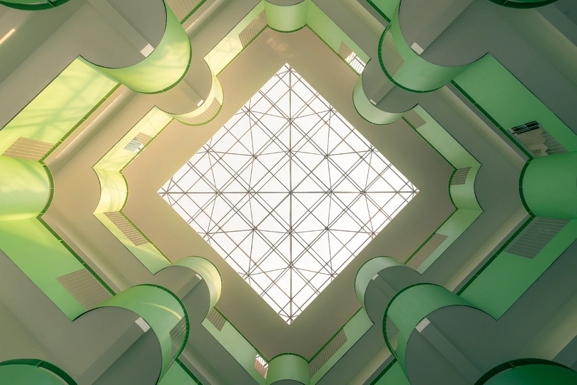 带有顶棚透光的房间示意图