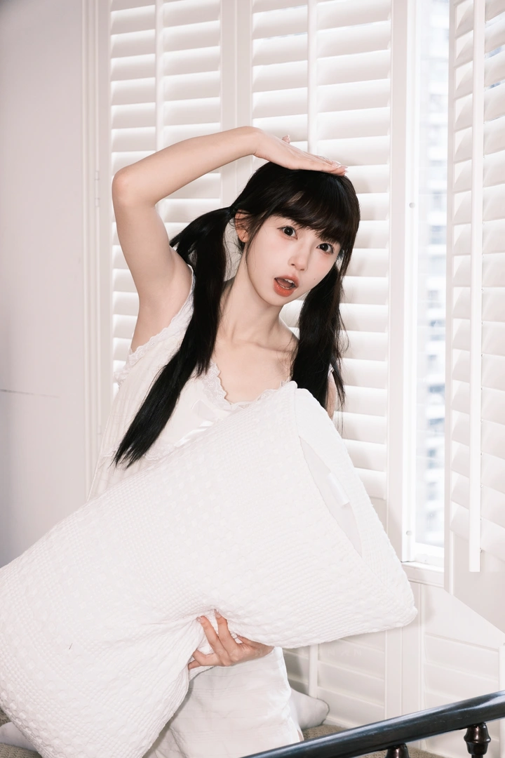 存一些甜妹居家拍照姿势✨富士直出｜附参数
