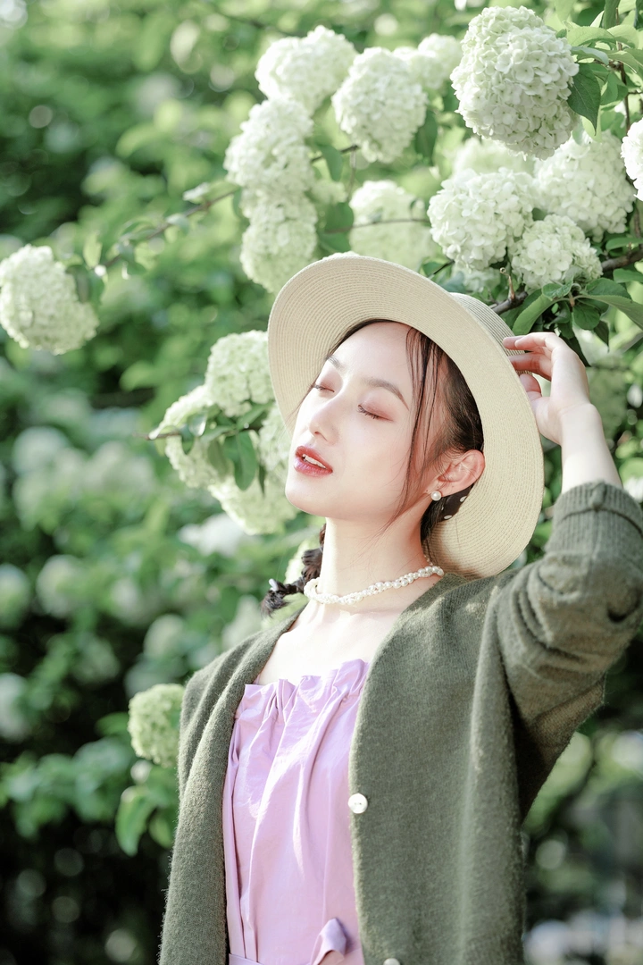人不见，春在绿芜中💚