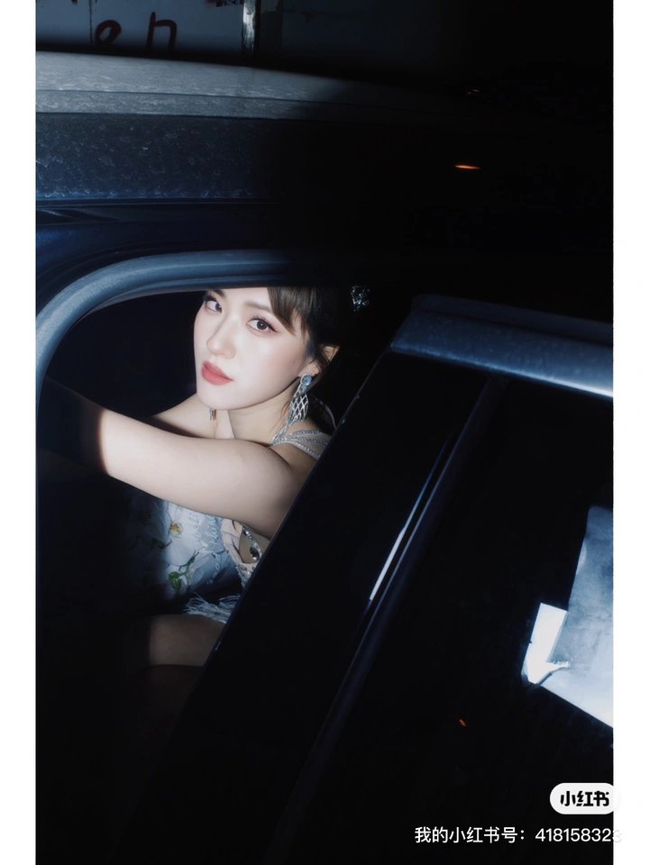 《超火的🔥假装女明星系列》