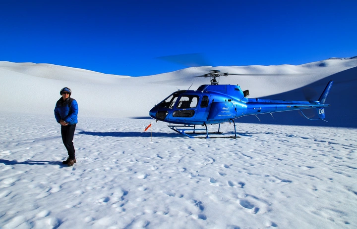 降落福克斯冰川（Fox Glacier）山顶