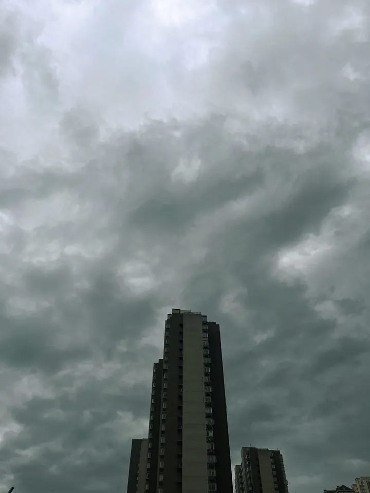 天雷滚滚我好害怕