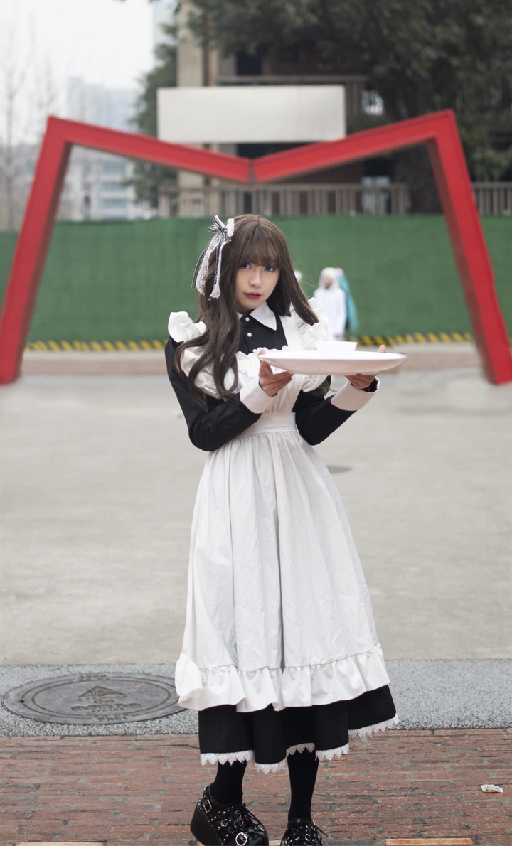 经典女仆