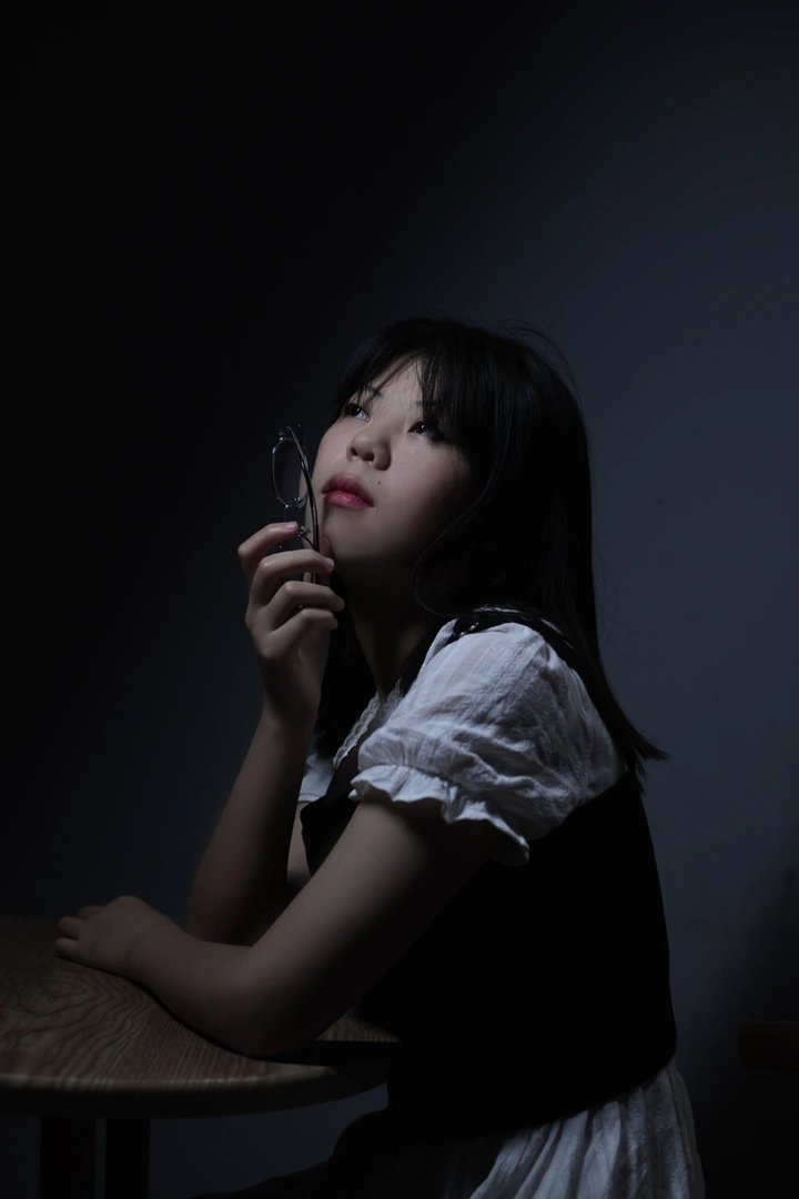 《.》