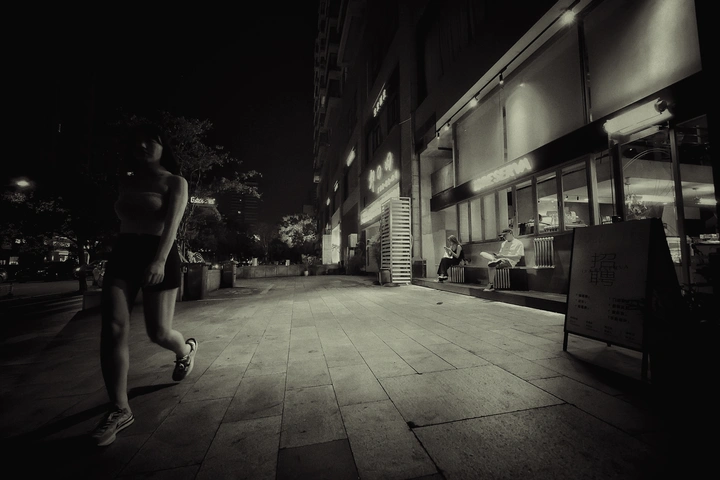 黑白街头