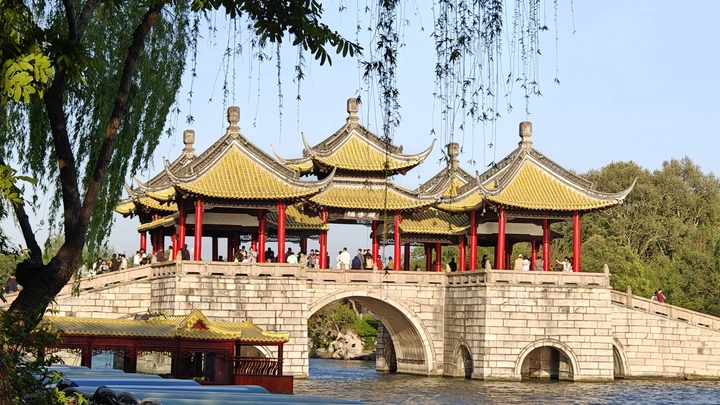 夕阳西下的瘦西湖