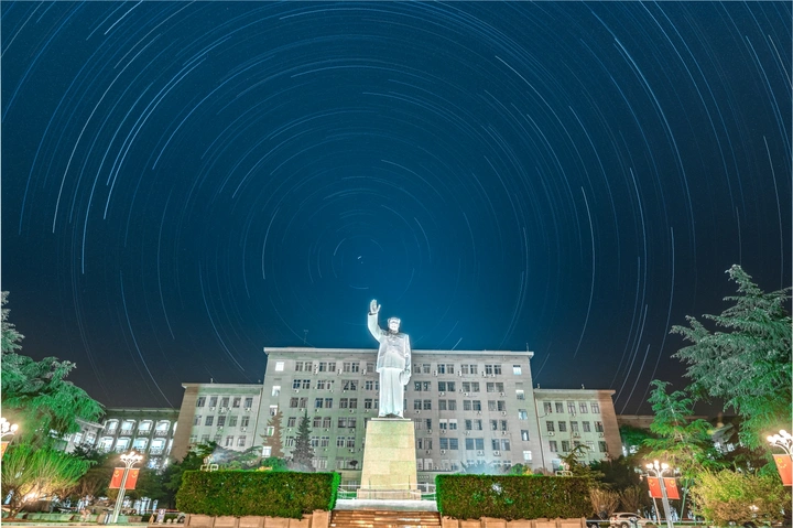 伟人的灿烂星汉