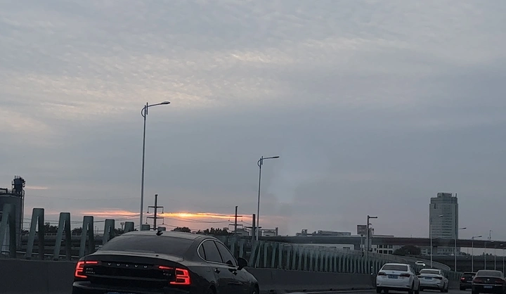 落日曙光