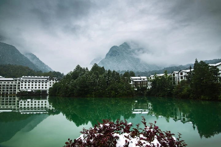 碧湖雪景大觉山