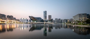 城市附近的大量水域