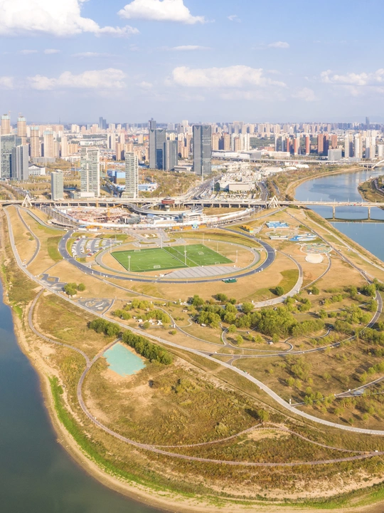 河中的岛屿 aerial view