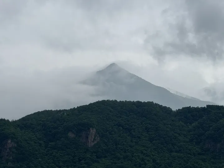 那远山呼唤我