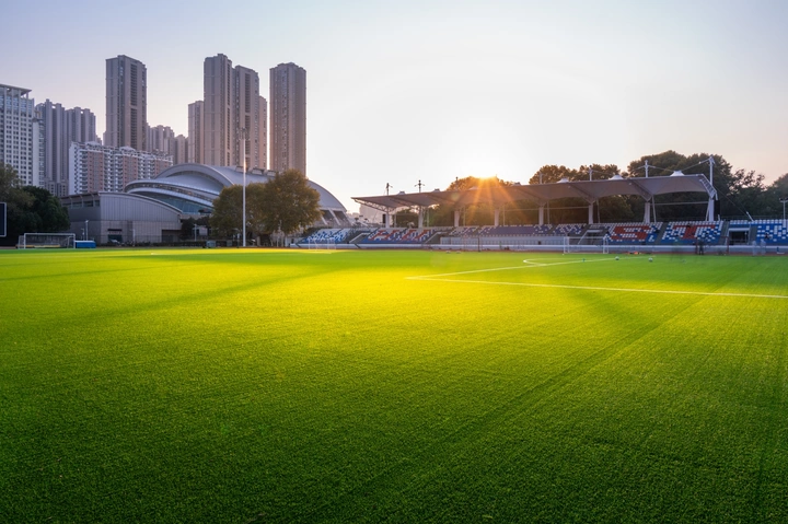 武汉华中科技大学中心操场