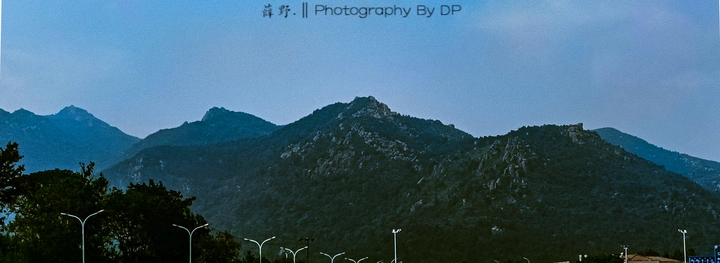 青山一道同云雨