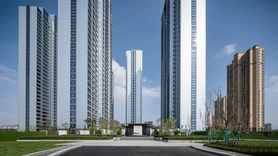 相邻的一群高楼