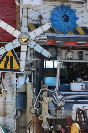 一栋有很多东西的建筑