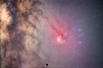 天空中的黑洞图像