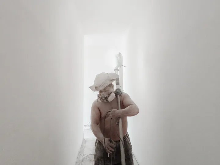 白墙