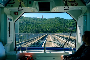 列车窗外的风景