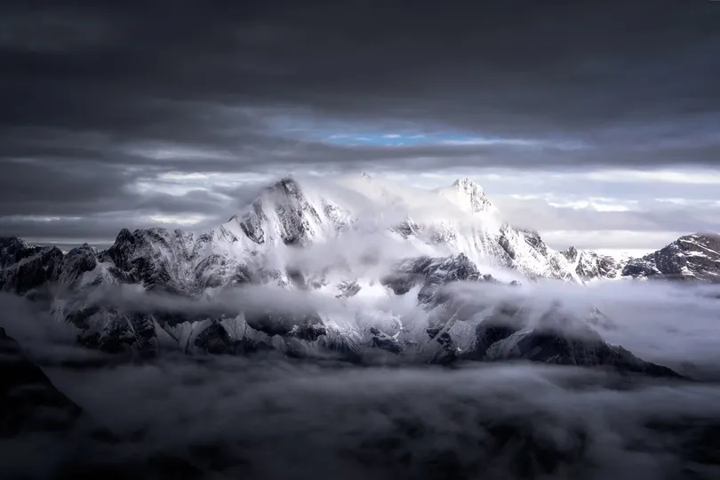 雪山上空的一瞥