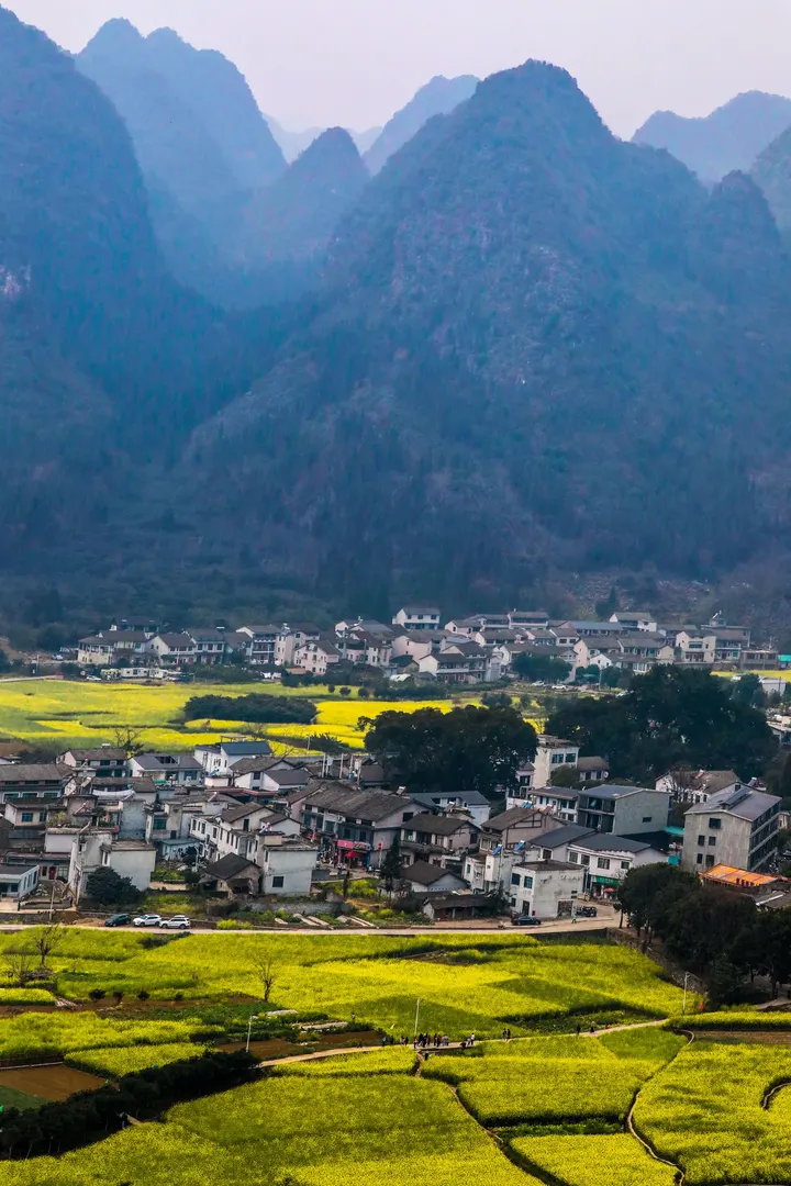山乡春早