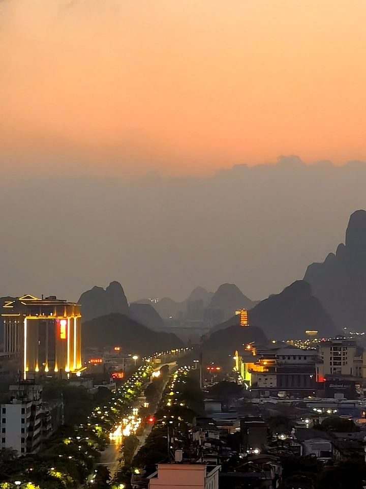夜桂林