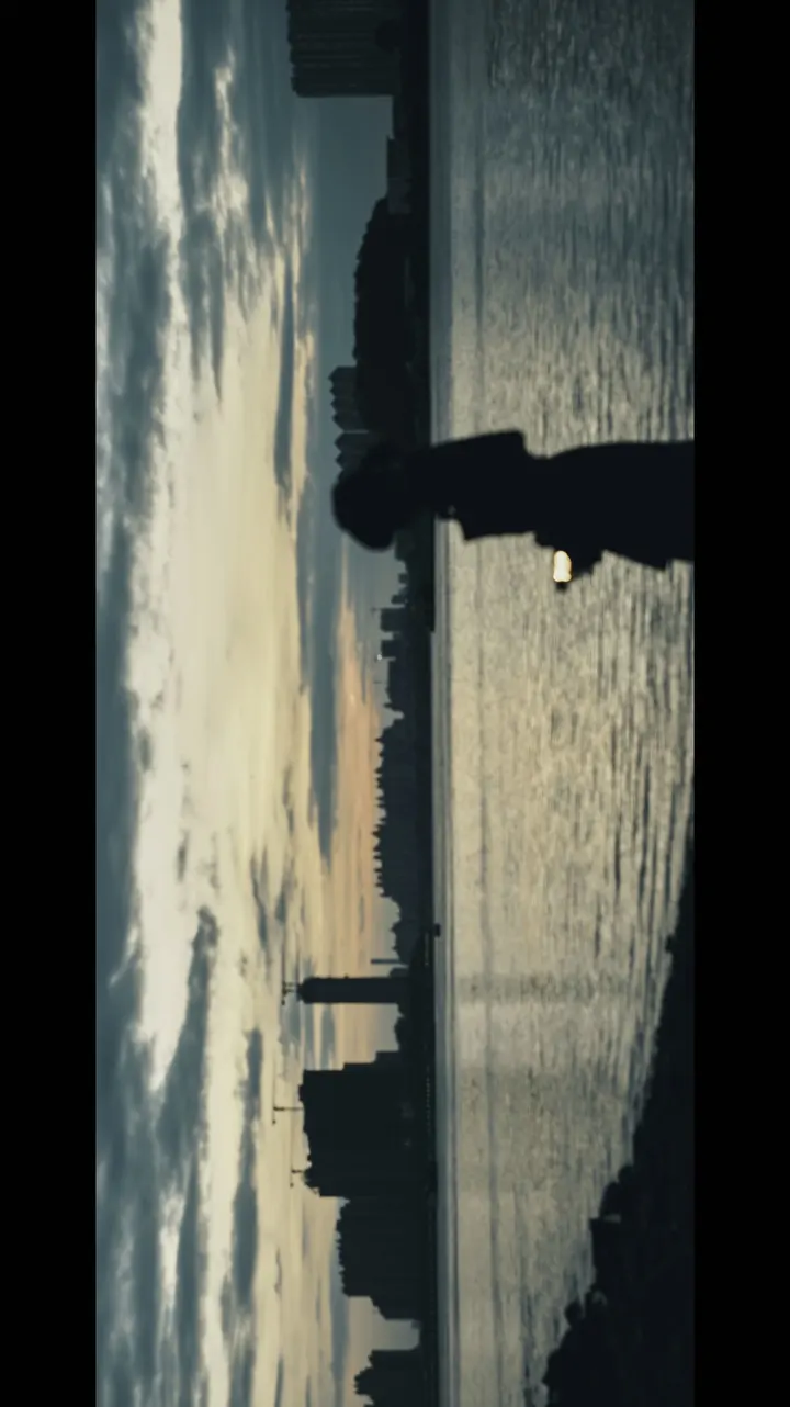 像在电影里的海上灯塔🌊
